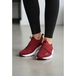 PUMA Better Foam Prowl Slip-on Running Shoes Size 8 Burgundy